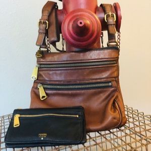 FOSSIL Explorer Brown Crossbody Leather Purse